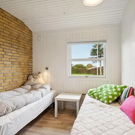 Holiday home Gudrun - 250m From The Sea By Interhome
